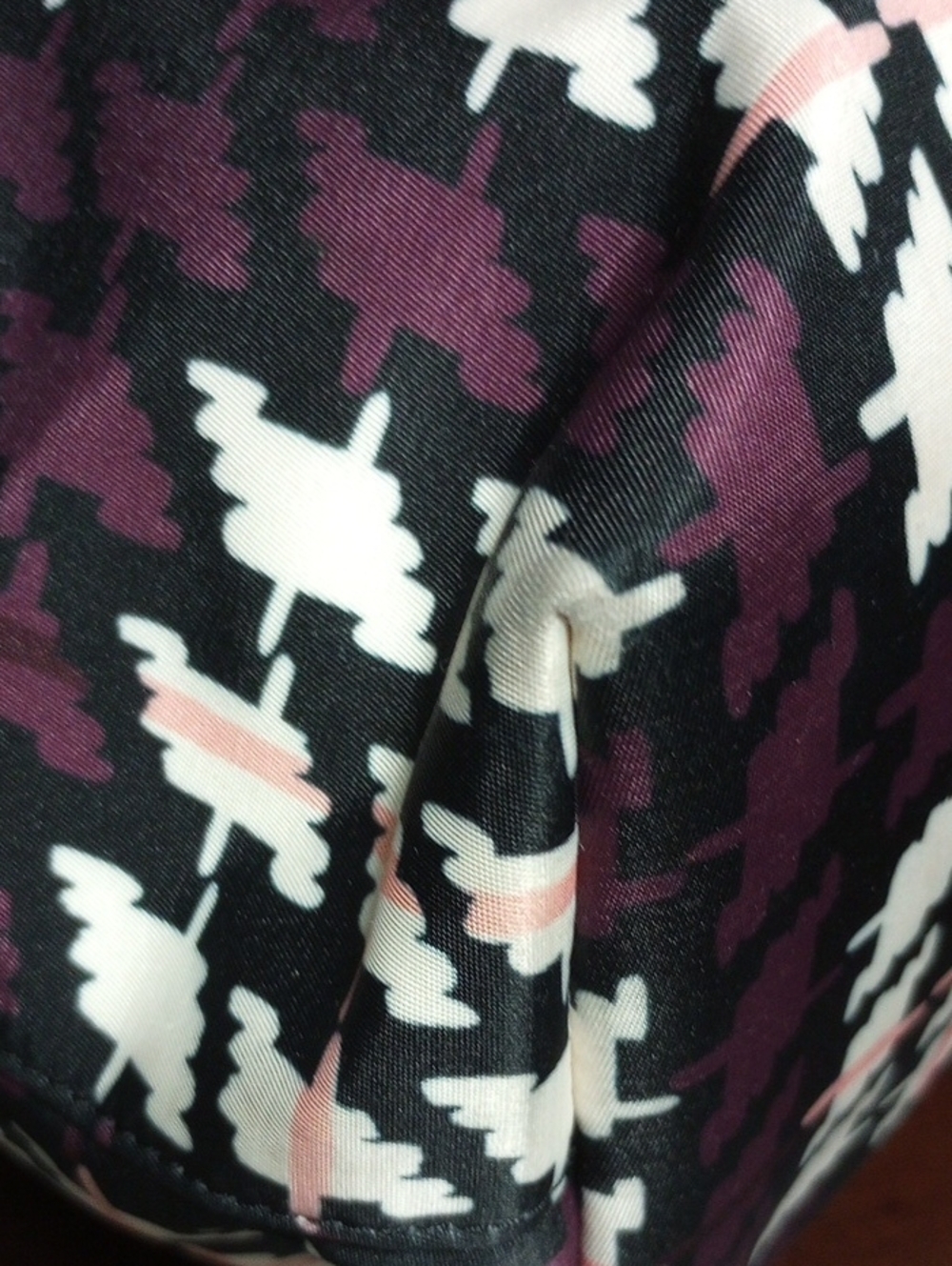 Kate Spade Kitt Tote w/Brooch and Scarf - Picture 16 of 16